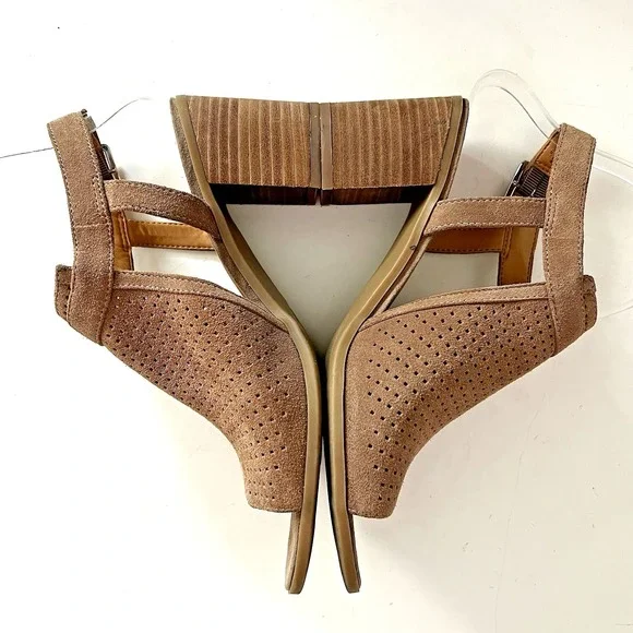 Franco Sarto Harlet 2 Sandals Women 7.5 M Leather Suede Beige Open Heels Toe - Picture 8 of 8